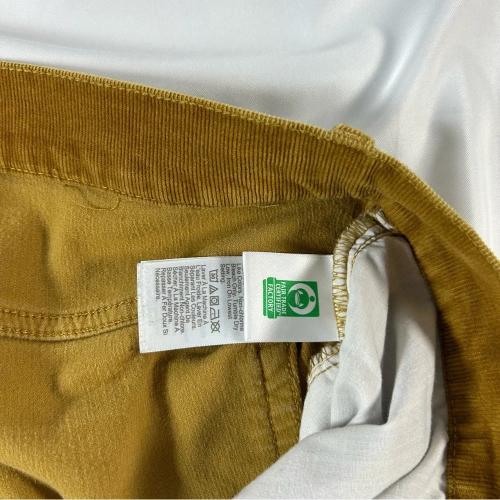 J.‎ Crew Women’s Golden Mustard Corduroy Flat Front Pants, size 30